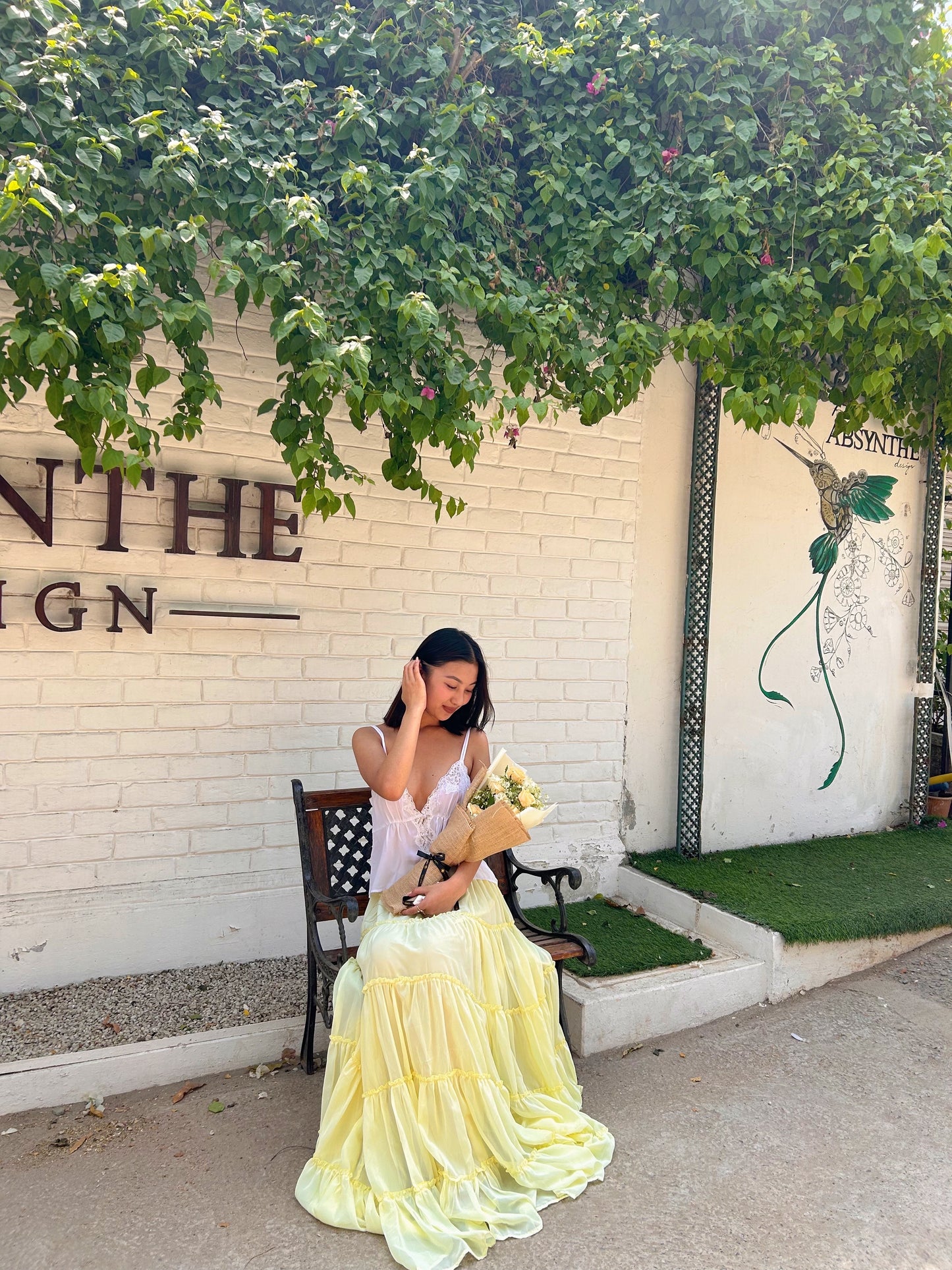 yellow skirt