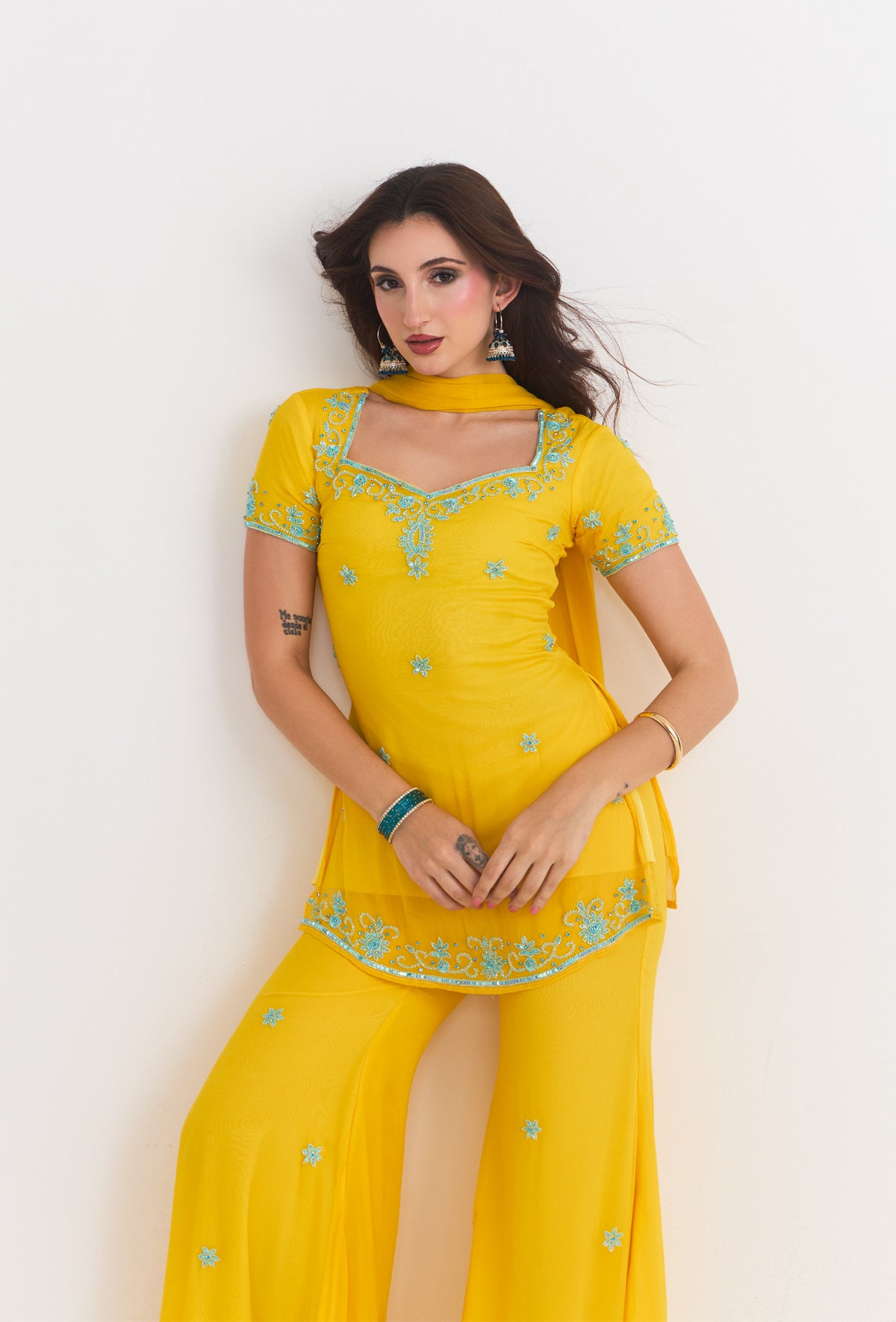 Maya set